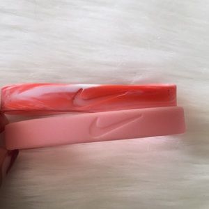 Nike rubber bracelets (2)